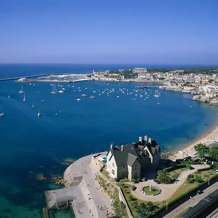 Handsome Apartment Cascais