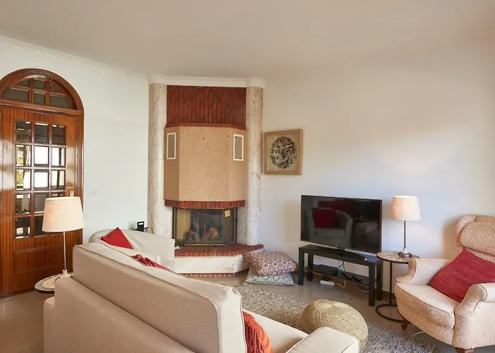 Handsome Daire Cascais